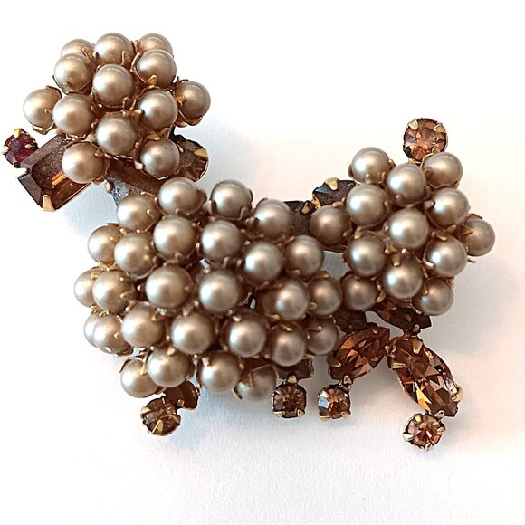 Vintage Signed Schreiner Brown Faux Pearl Rhinestone Gold Tone Poodle Pin Brooch - Picture 2 of 5